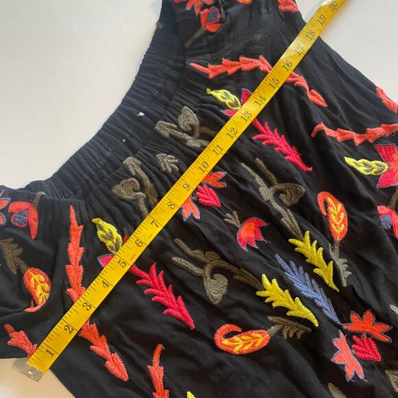 Willow & Clay Heavily Embroidered Dress Womens Medium Black Floral Off Shoulder - Picture 6 of 9